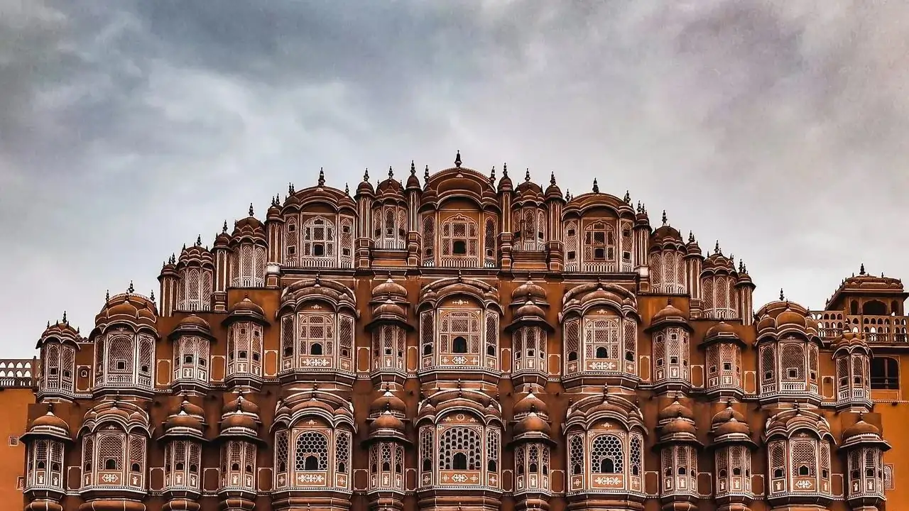 Luxorides Explore Luxury car rental locations in India